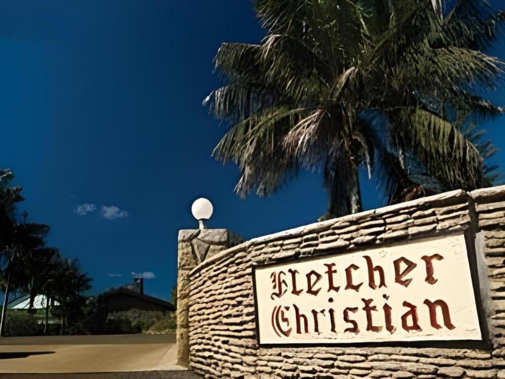 Fletcher Christian Holiday Hotel Burnt Pine Exteriör bild